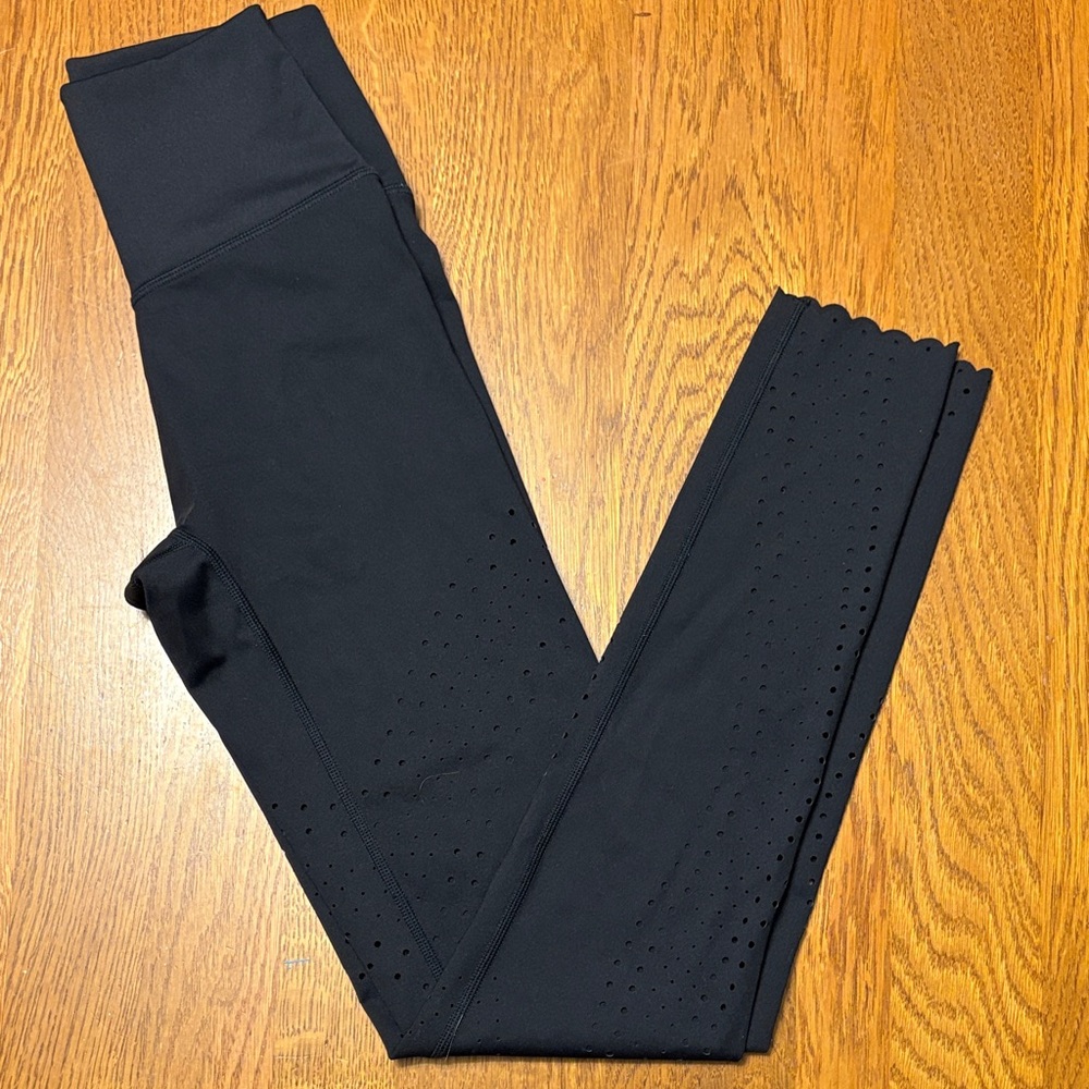 Offline by Aerie XS Black Perforated Leggings